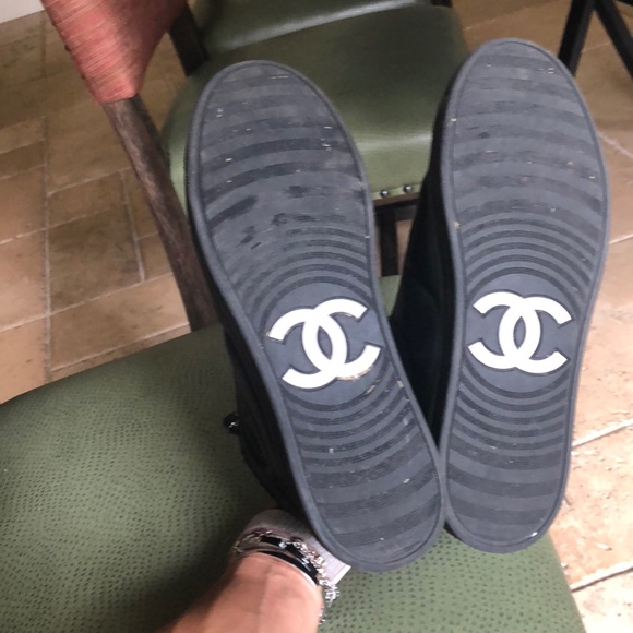 Chanel weekender high top sneakers. - Picture 7 of 8